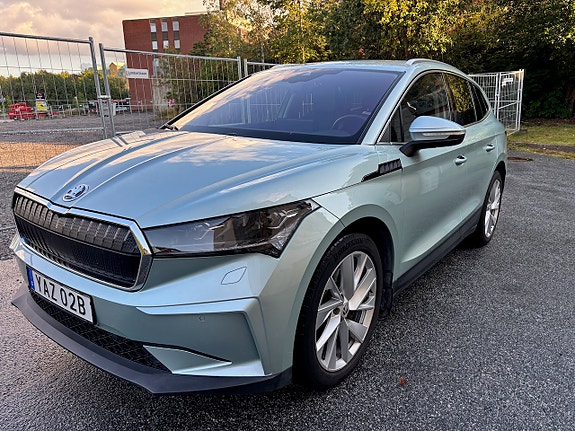 Skoda Enyaq 2 of 7
