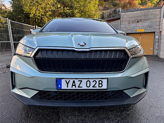 Skoda Enyaq 3 of 7