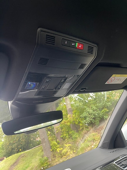Volkswagen T-Roc 6 of 12