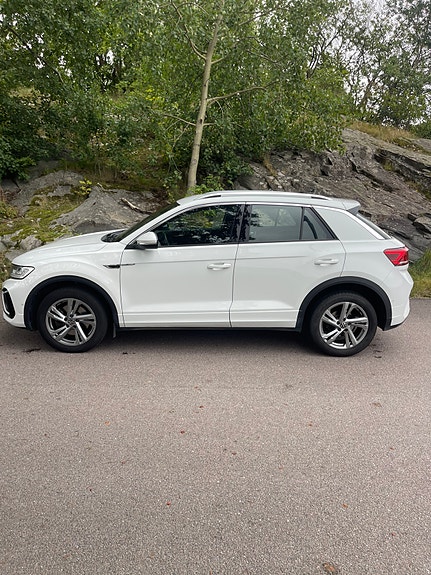 Volkswagen T-Roc 3 of 12