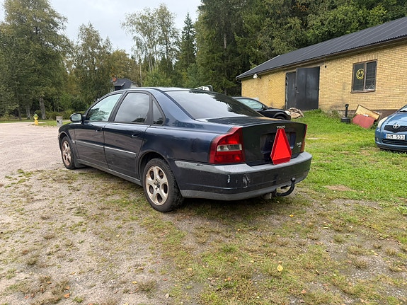 Volvo S80 4 of 4