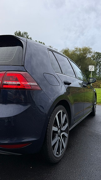 Volkswagen Golf VII 5 of 8