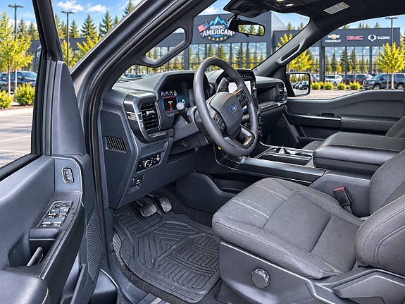 Ford F-150 7 of 17