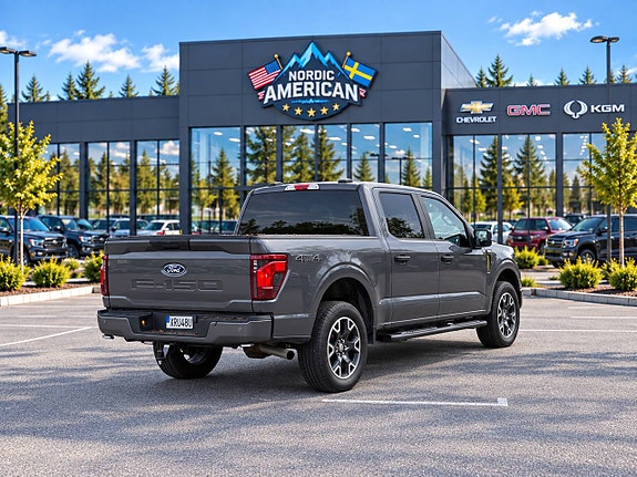 Ford F-150 4 of 17