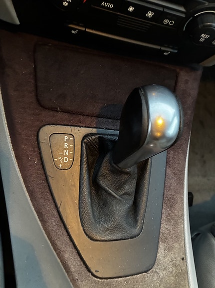 BMW 320d 6 of 9