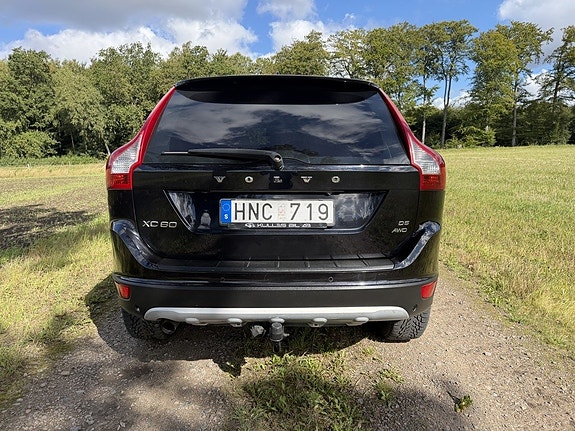 Volvo XC60 7 of 12