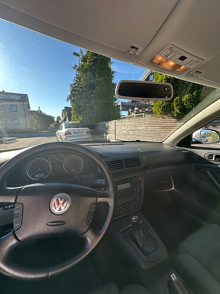 Volkswagen Passat 8 of 8