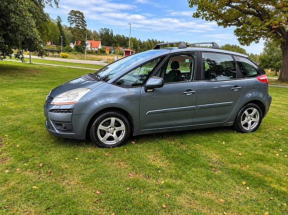 Citroen C4 Picasso 2 of 6