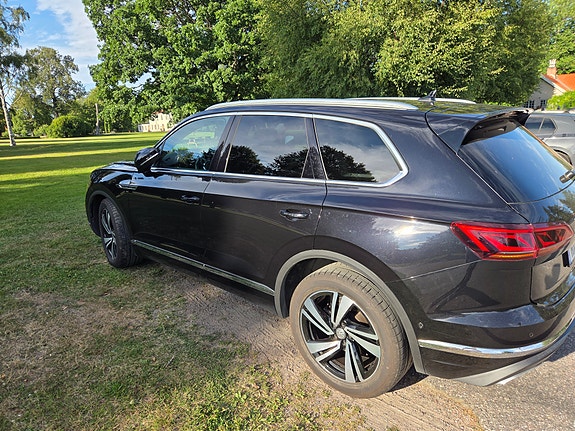 Volkswagen Touareg 4 of 6