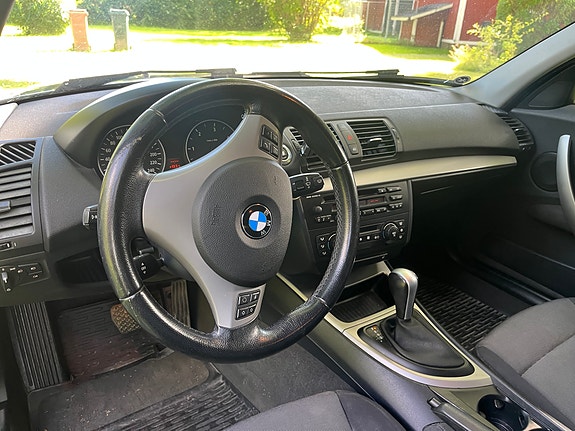 BMW 120d 6 of 12