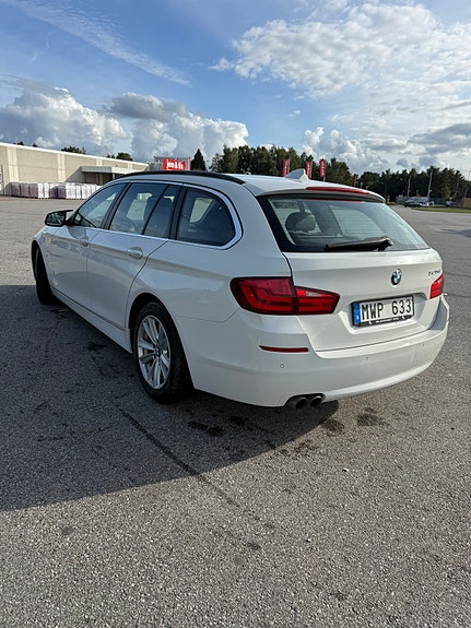 BMW 520d 2 of 18