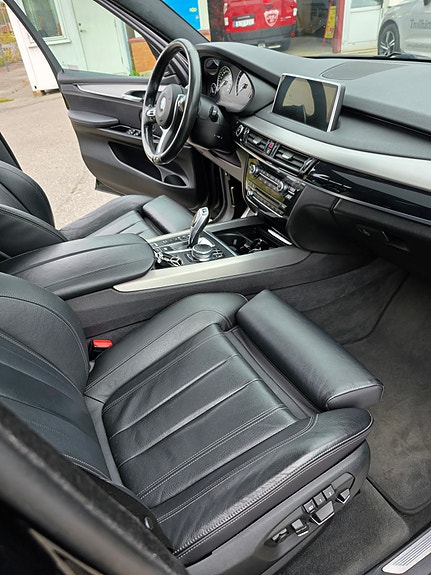 BMW X5 7 of 10