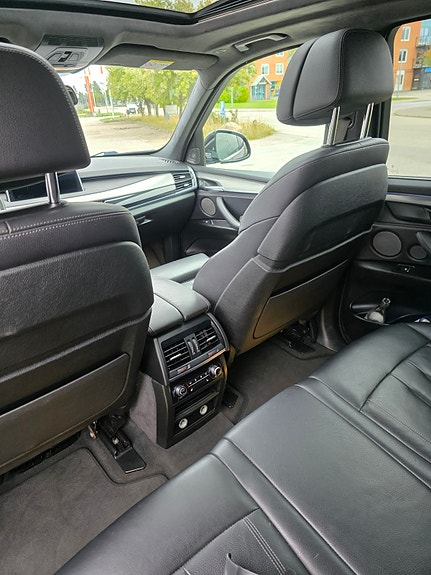 BMW X5 10 of 10