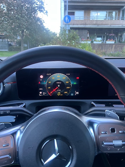 Mercedes-Benz A200 7 of 9