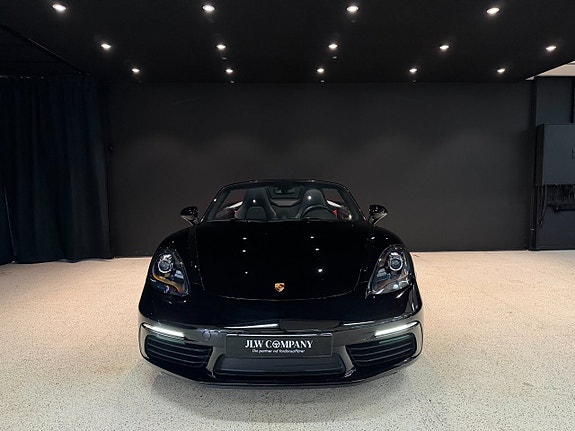 Porsche 718 Boxster S 2 of 18