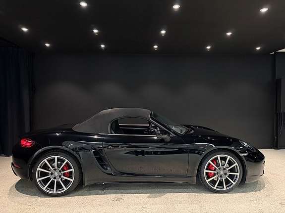 Porsche 718 Boxster S 9 of 18