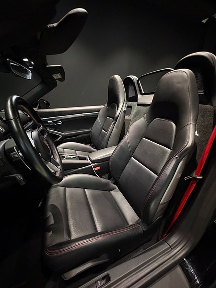 Porsche 718 Boxster S 12 of 18
