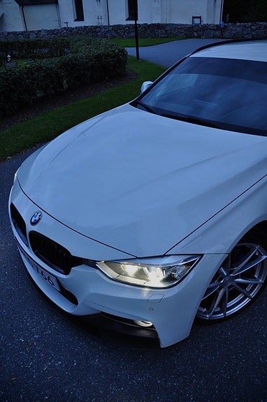 BMW 320d 15 of 15