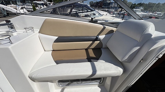 Larson 777 2011 Mercruiser 5.0 MPI 2011 24 of 27