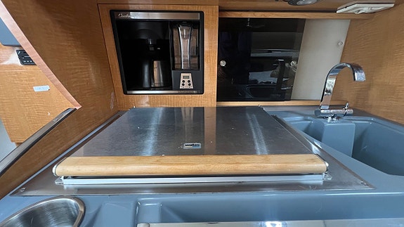 Larson 777 2011 Mercruiser 5.0 MPI 2011 8 of 27