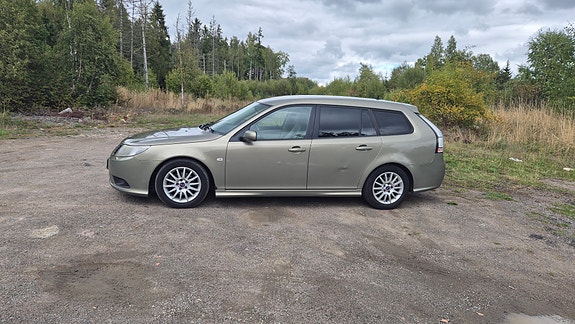 Saab 9-3 2 of 5