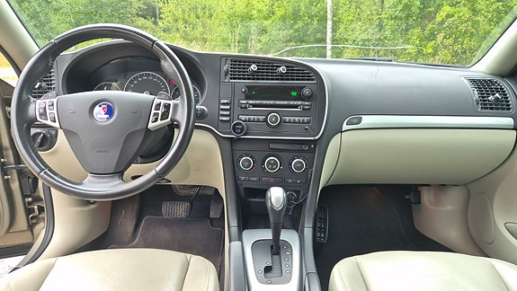 Saab 9-3 4 of 5