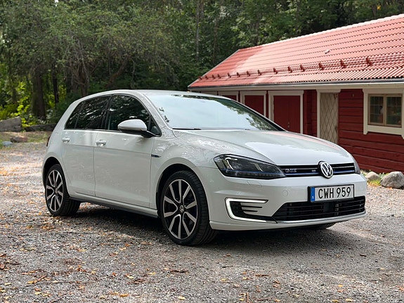 Volkswagen Golf VII 3 of 11