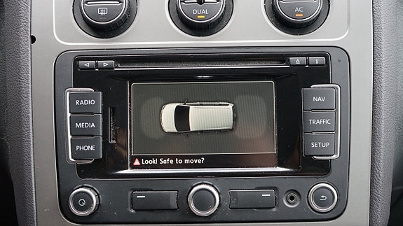 Volkswagen CrossTouran 14 of 14