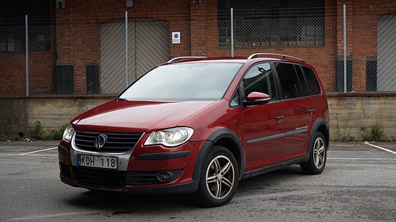 Volkswagen CrossTouran 2 of 14