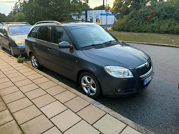 Skoda Fabia 5 of 8
