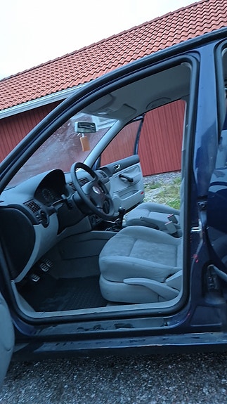 Volkswagen Golf IV 7 of 10