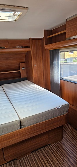 Adria Adora 563 PU Queenbed Solpanel Mover Markis Cykelställ 11 of 19