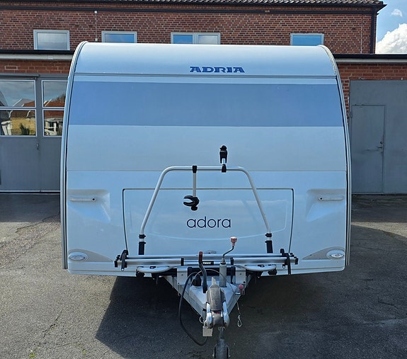 Adria Adora 563 PU Queenbed Solpanel Mover Markis Cykelställ 3 of 19