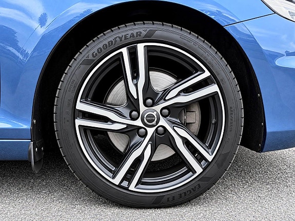 Volvo V40 7 of 25