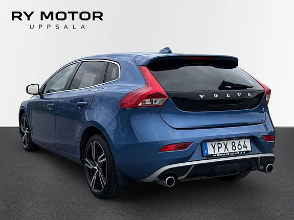 Volvo V40 3 of 25