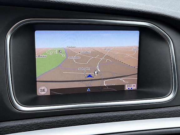 Volvo V40 17 of 25
