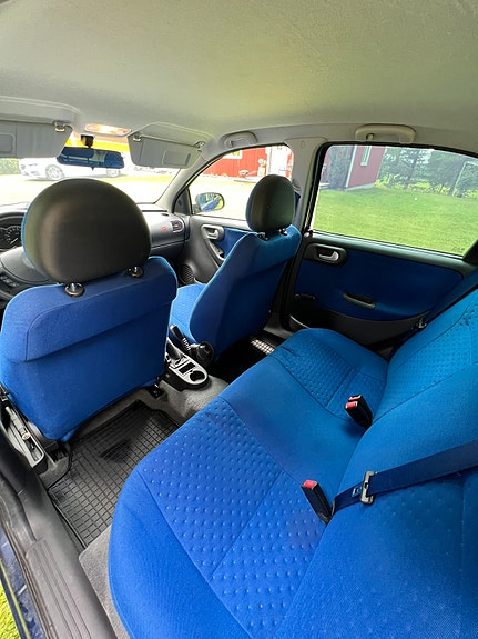 Opel Corsa 10 of 19