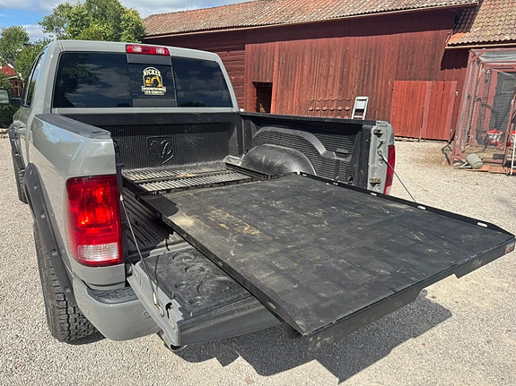 Dodge RAM 1500 5 of 8