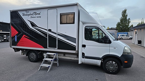 Nissan Interstar 7 of 8