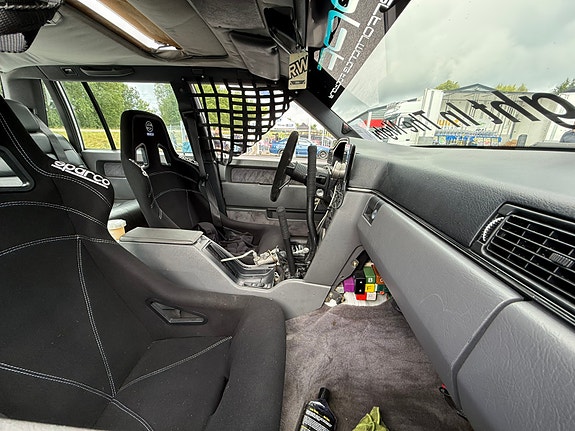 Volvo 760 2 of 11