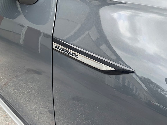 Volkswagen Golf Alltrack 6 of 23