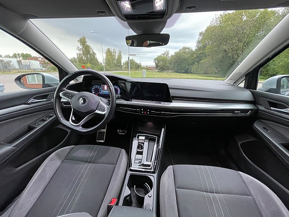 Volkswagen Golf Alltrack 15 of 23