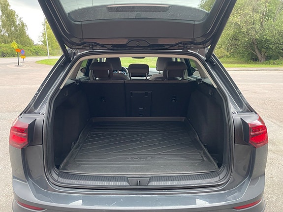 Volkswagen Golf Alltrack 19 of 23