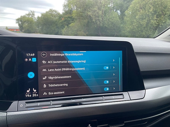 Volkswagen Golf Alltrack 22 of 23