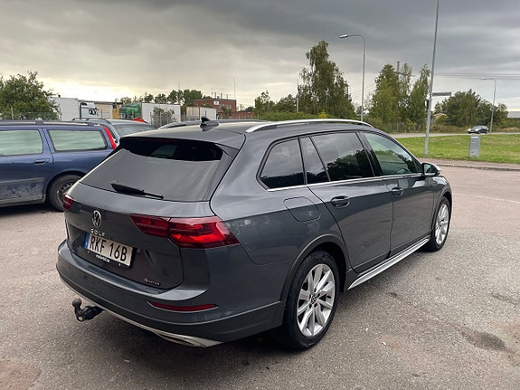 Volkswagen Golf Alltrack 7 of 23