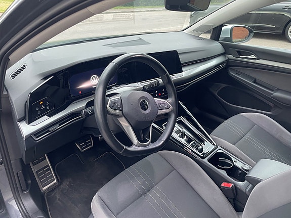 Volkswagen Golf Alltrack 11 of 23