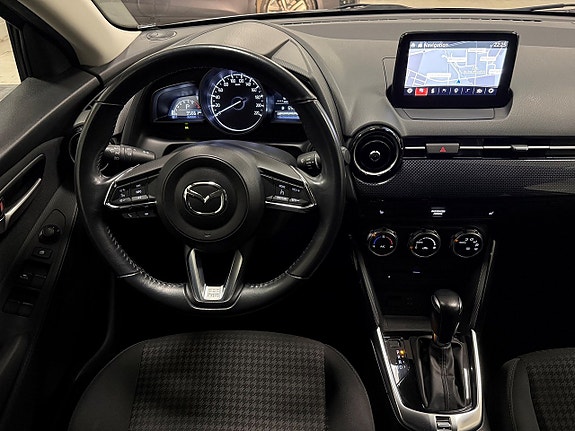 Mazda 2 8 of 20