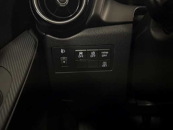 Mazda 2 18 of 20