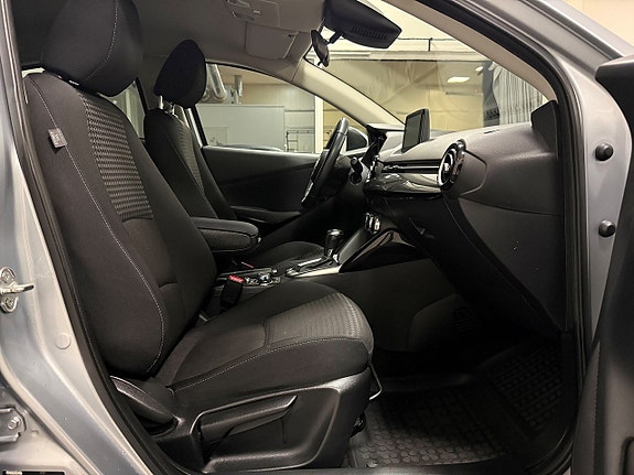 Mazda 2 4 of 20