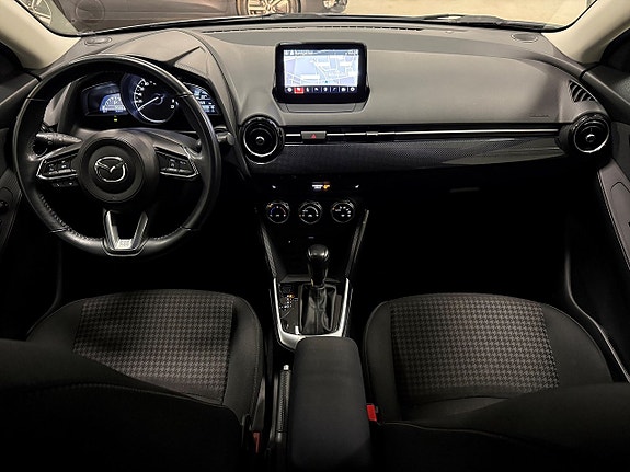 Mazda 2 6 of 20